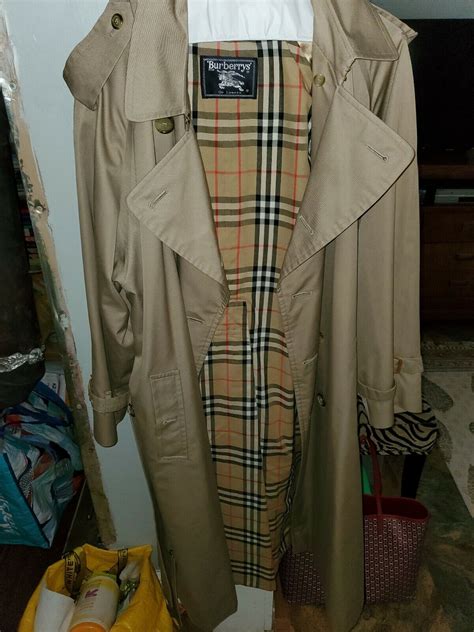 jow to authenticate a burberry jacket|how to check burberry coat.